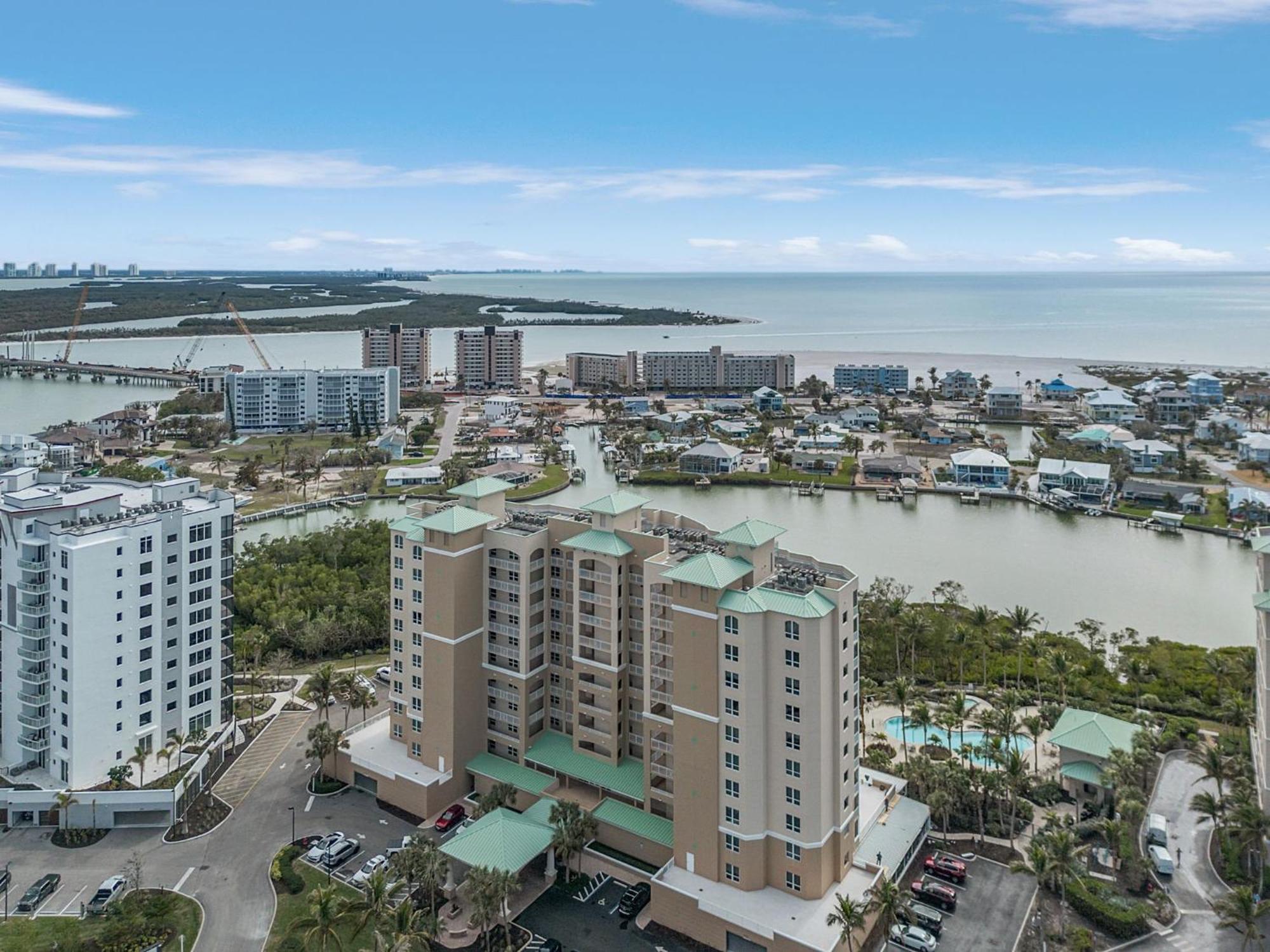Waterfront Condo W/ Bay Views, Pool & Tennis Court Форт-Маєрс-Біч Екстер'єр фото